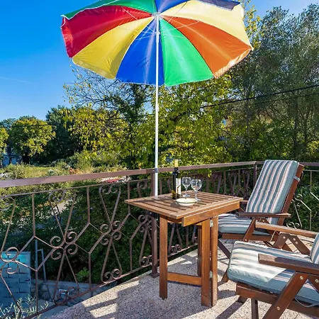 4 Bedroom Pet Friendly In Soline * Soline (Krk)