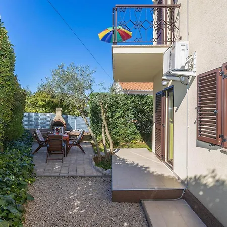 4 Bedroom Pet Friendly In Soline