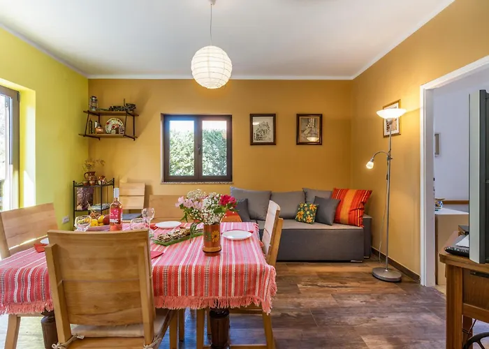 度假居 4 Bedroom Pet Friendly In *
